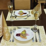 Guliak - slávnostné prestieranie